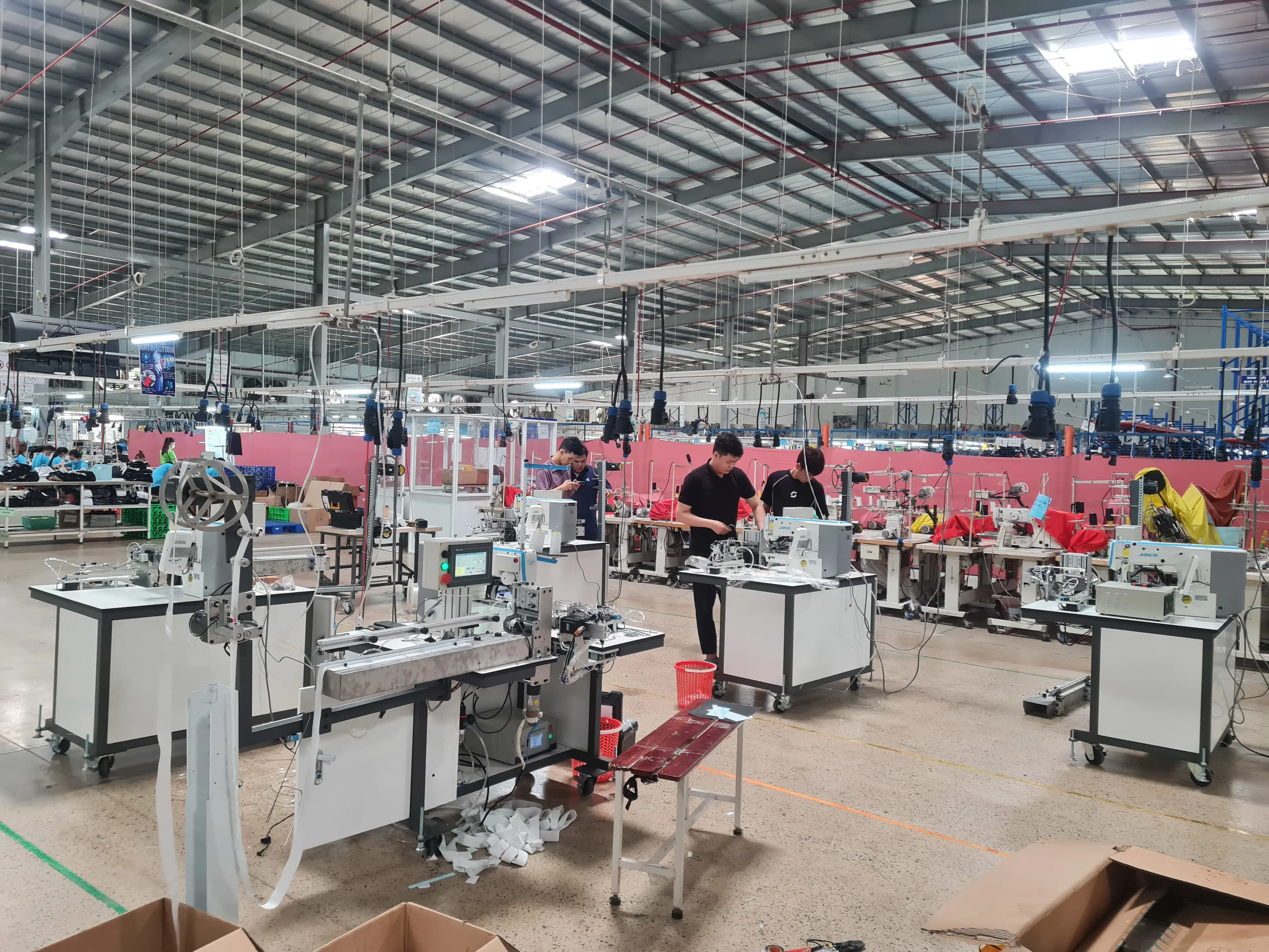 MÁY CẮT VÀ NỐI THUN TỰ ĐỘNG - Hình 1 MÁY CẮT VÀ NỐI THUN TỰ ĐỘNG - Hình 1