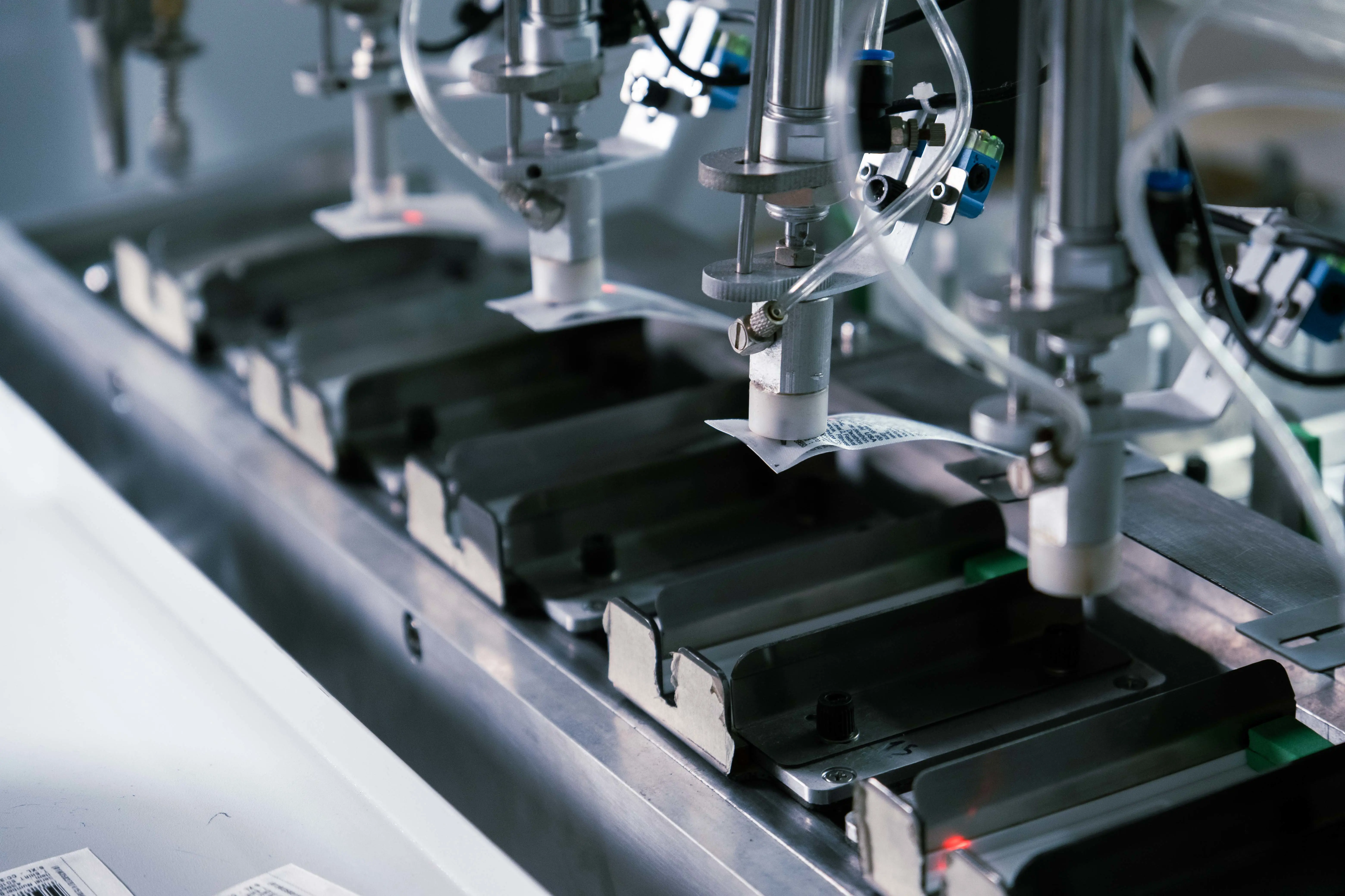 MÁY ĐÍNH NHÃN TỰ ĐỘNG - Hình 7 MÁY ĐÍNH NHÃN TỰ ĐỘNG - Hình 7